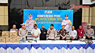 Polisi Polresta Sidoarjo saat gelar Operasi Patuh Semeru 2025