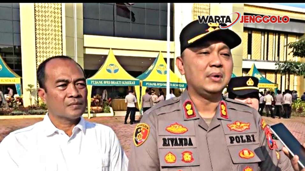 Polisi Sumenep memberikan keterangan terkait sabu hasil penangkapan di pelabuhan