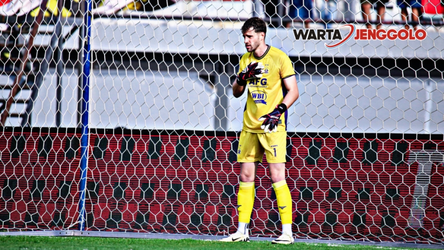 Aksi Leo Navacchio di laga Persik Kediri vs Bali United