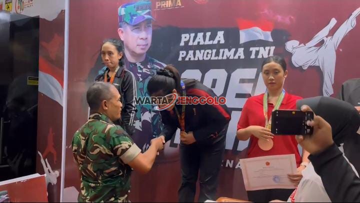 Polwan Polresta Sidoarjo juara I Kejuaraan Karate Piala Panglima TNI 2025