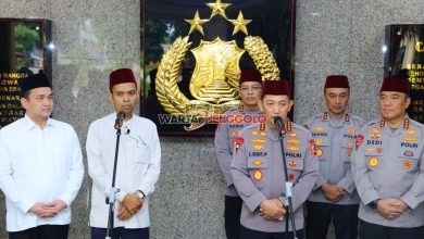 Ustaz Abdul Somad menyampaikan tausiah kepada jajaran Polri