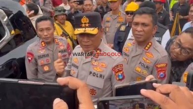 Polda Jatim dalam evakuasi korban ponpes runtuh di Sidoarjo