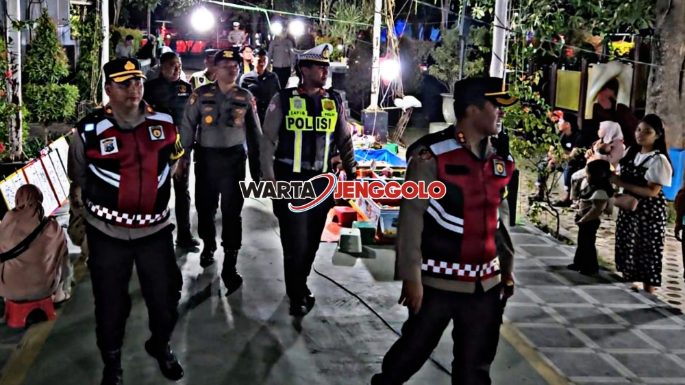 Personel gabungan Polres Probolinggo saat apel patroli skala besar
