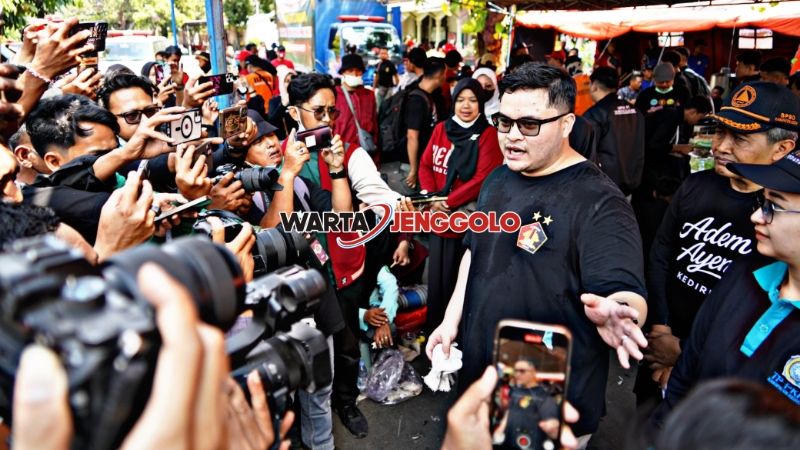 Bupati Kediri Mas Dhito menyampaikan batas waktu pengembalian barang jarahan hingga 6 September