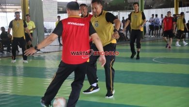 Pertandingan futsal antar personel Polres Kediri dalam Kapolres Kediri Cup 2025
