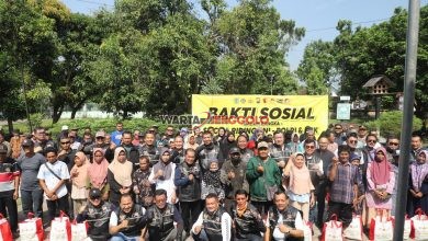 Momen kebersamaan TNI-Polri saat melaksanakan Social Riding di wilayah Kandat Kediri