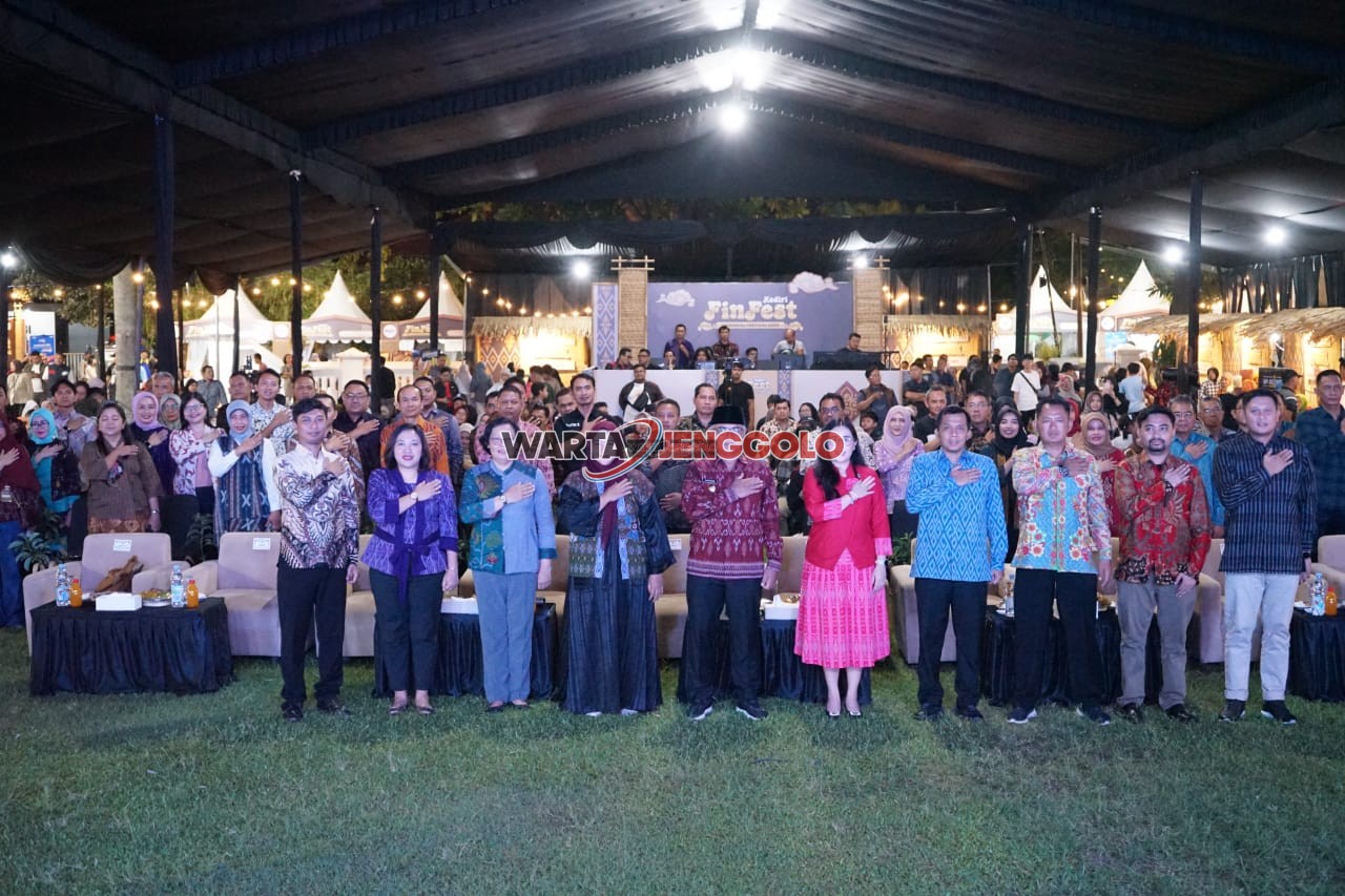 Finfest 2025 resmi dibuka dengan semangat kolaborasi untuk peningkatan literasi keuangan masyarakat Kediri