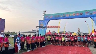 Suasana meriah Pare Run 2025 yang diikuti ratusan pelari di Kampung Inggris, Kediri