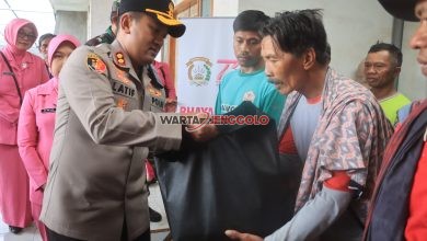 Polres Probolinggo salurkan bantuan untuk warga terdampak angin puting beliung di Kecamatan Sumber