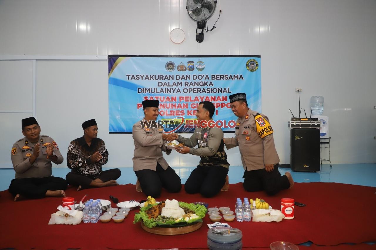 Simbolis peresmian SPPG Polres Kediri I sebagai bagian dari program ketahanan pangan Polri