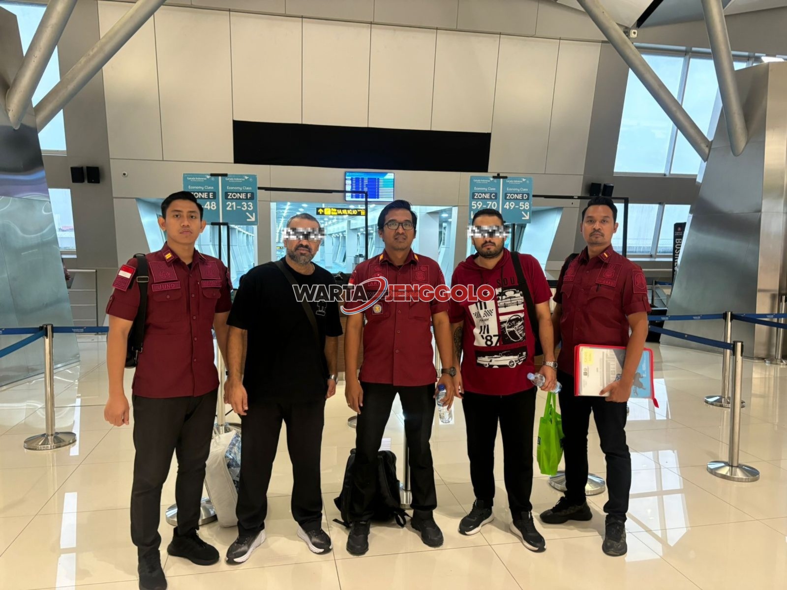 Kantor Imigrasi Kediri melakukan deportasi terhadap dua WNA Iran setelah menjalani masa hukuman pidana di Indonesia.