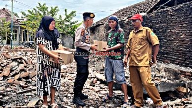 Polres Pasuruan salurkan bantuan untuk korban kebakaran di Rembang