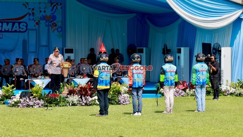 Kapolri memimpin Apel Ojol Kamtibmas “Jogo Jatim” bersama Polda Jawa Timur dan komunitas ojol di Malang.