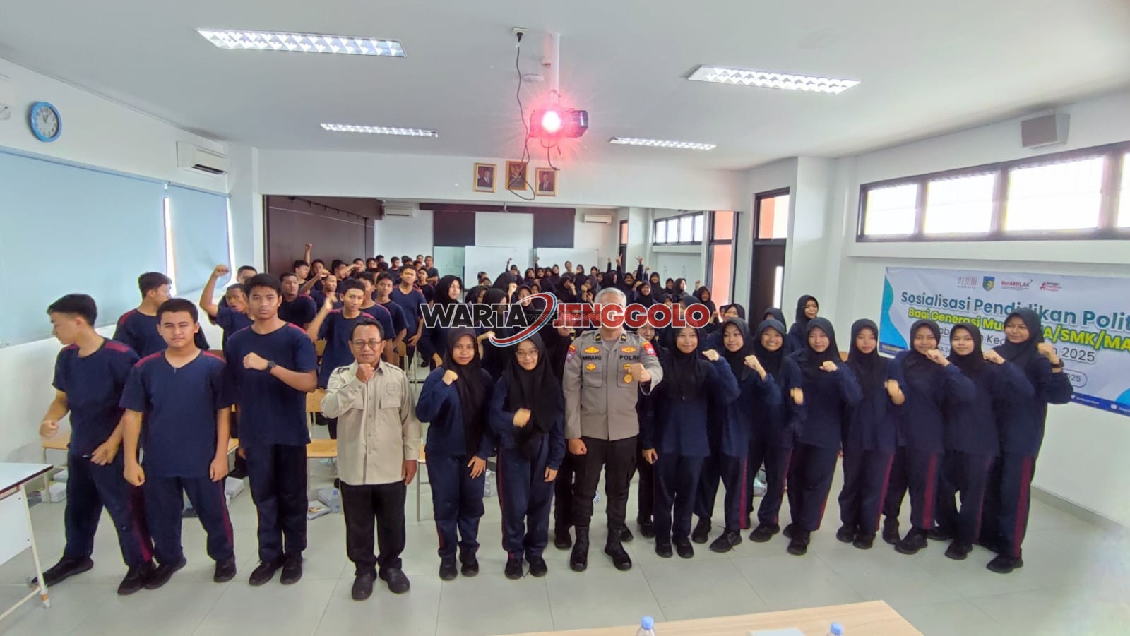 Kegiatan pembinaan Satbinmas Polres Kediri Kota untuk menumbuhkan semangat kepemimpinan pada generasi muda.