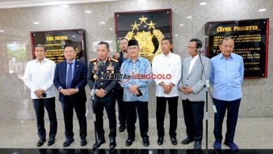 Rapat perdana Komisi Percepatan Reformasi Polri bersama Kapolri di Jakarta.